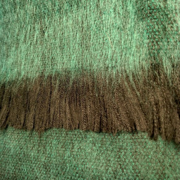 Shupaca Scarf Unisex Emerald Green Black Fringe Alpace Blend Fuzzy Ecuador - Picture 6 of 14